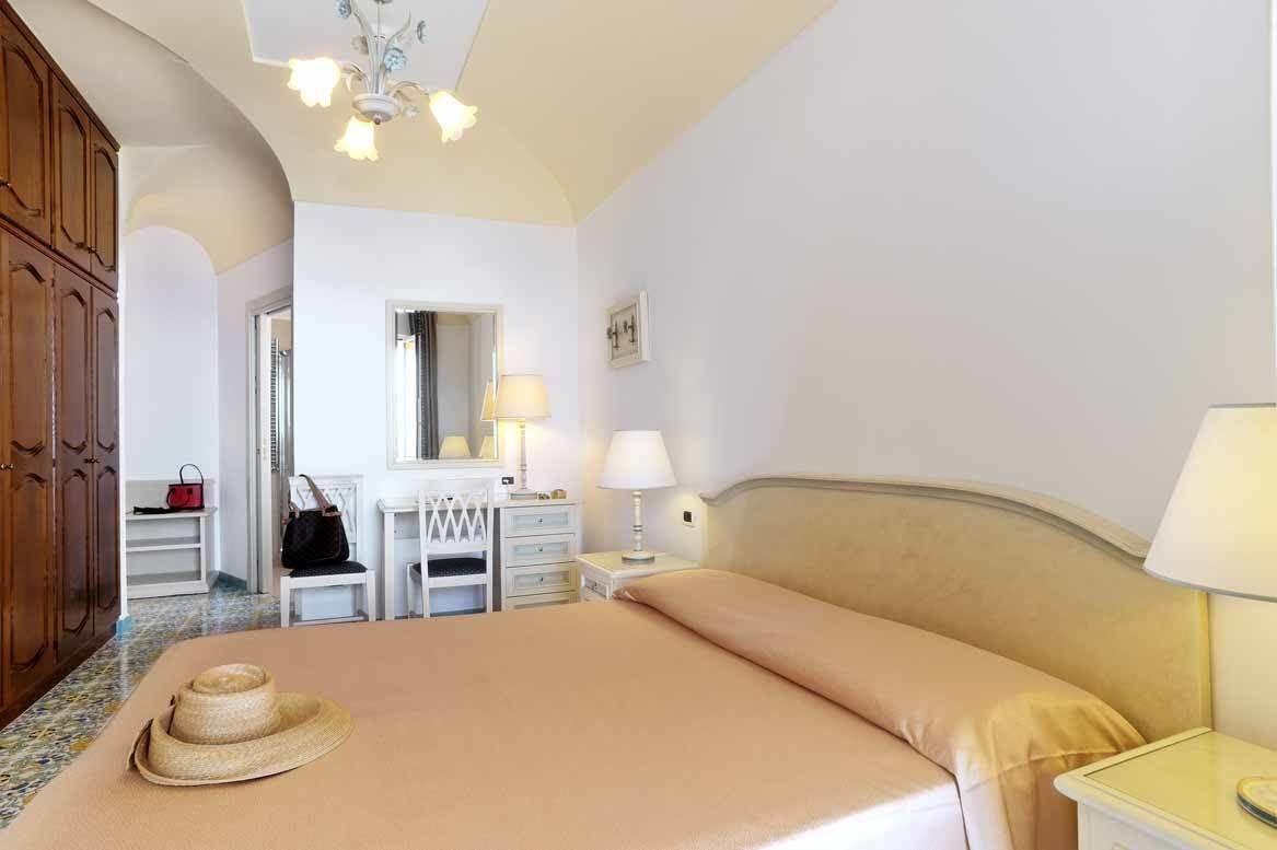 Hotel San Lorenzo Thermal Spa Forio  ภายนอก รูปภาพ